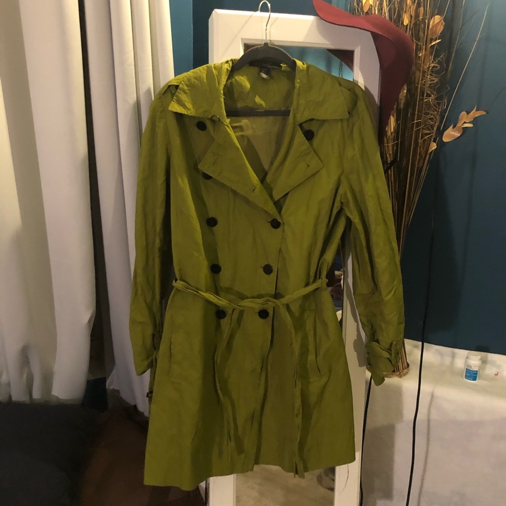 Kenneth Cole light trench coat green